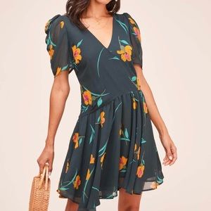 ASTR light summer dress L Large